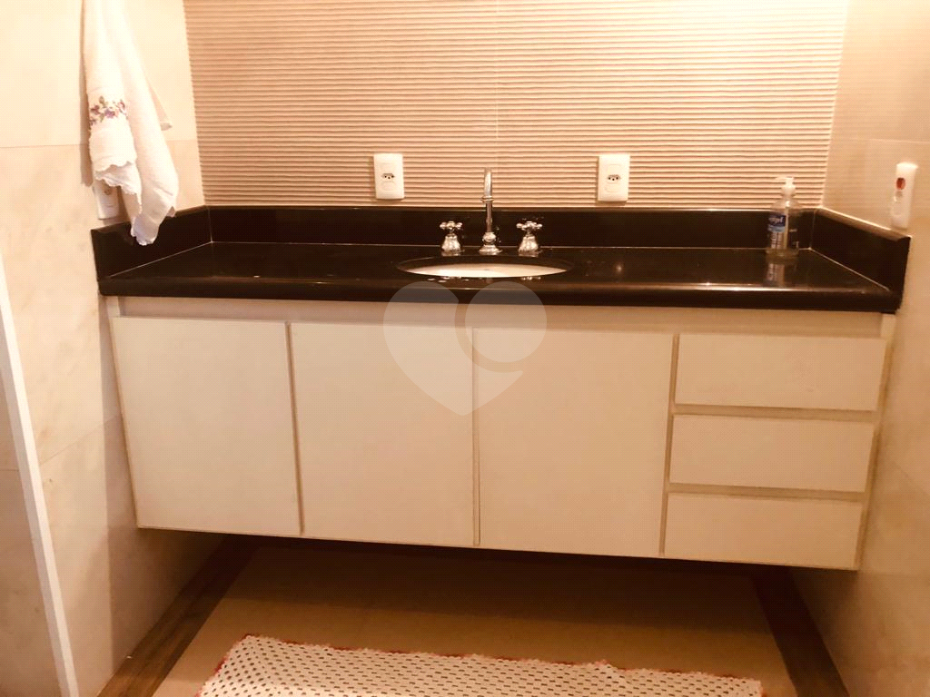 Sobrado  à venda em PERDIZES com 300 m²