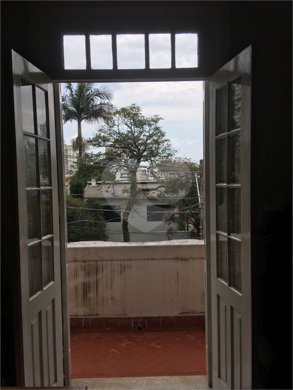 Sobrado  à venda em PERDIZES com 300 m²