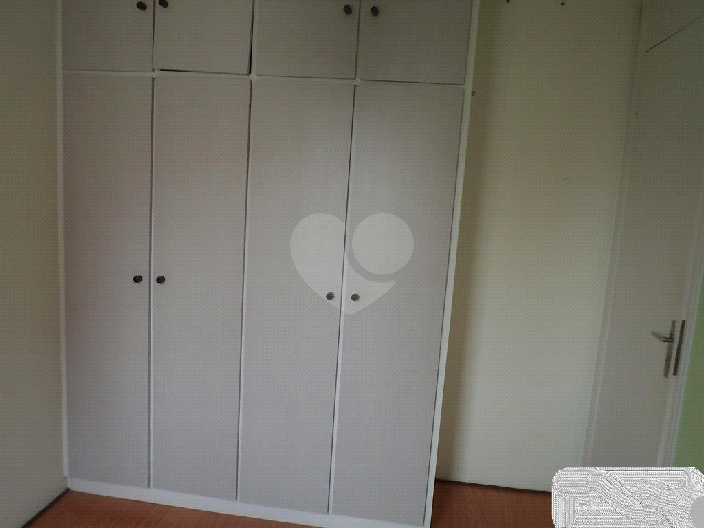 APARTAMENTO em HORTO