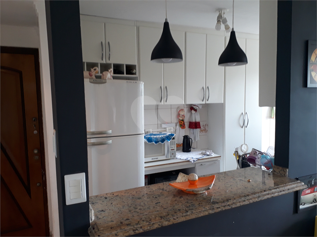 Apartamento à venda com 2 quartos, 58m² - Foto 3