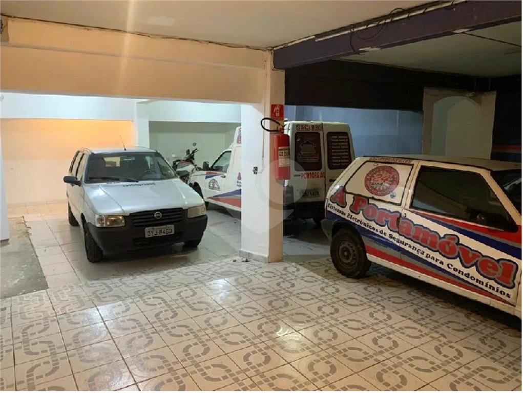 prédio inteiro