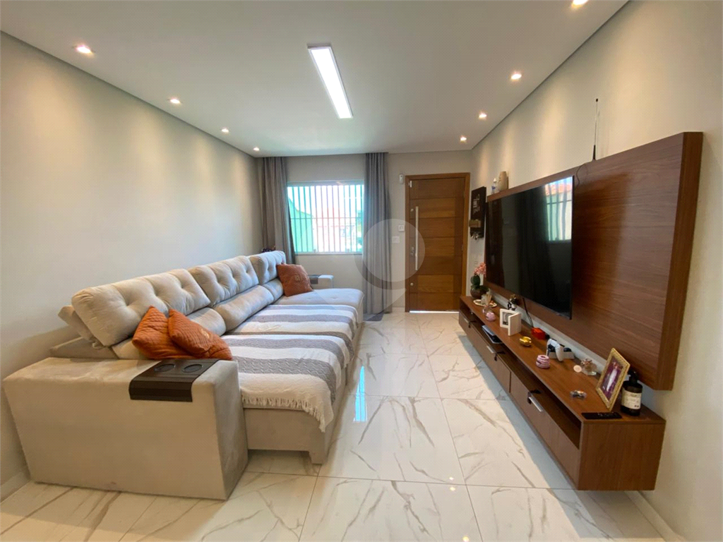 Excelente sobrado com 3 quartos e churrasqueira 3 vagas na Vila Maria