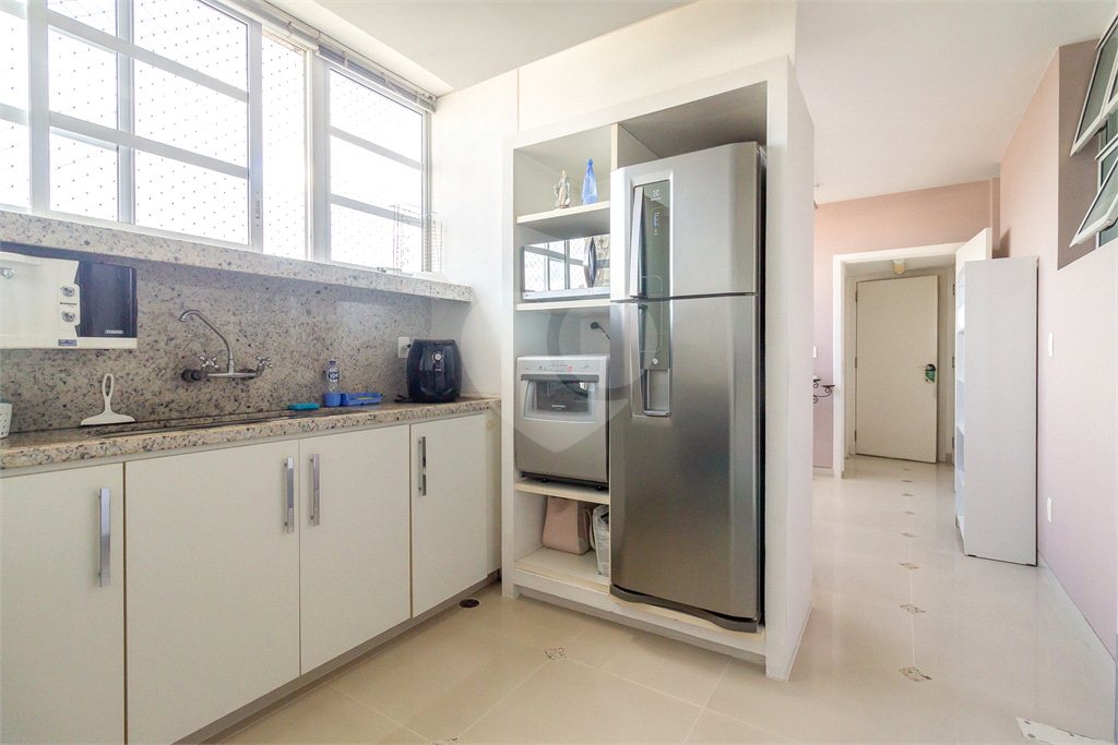 APARTAMENTO em JARDIM PAULISTA