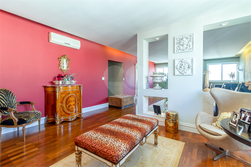 APARTAMENTO em JARDIM PAULISTA