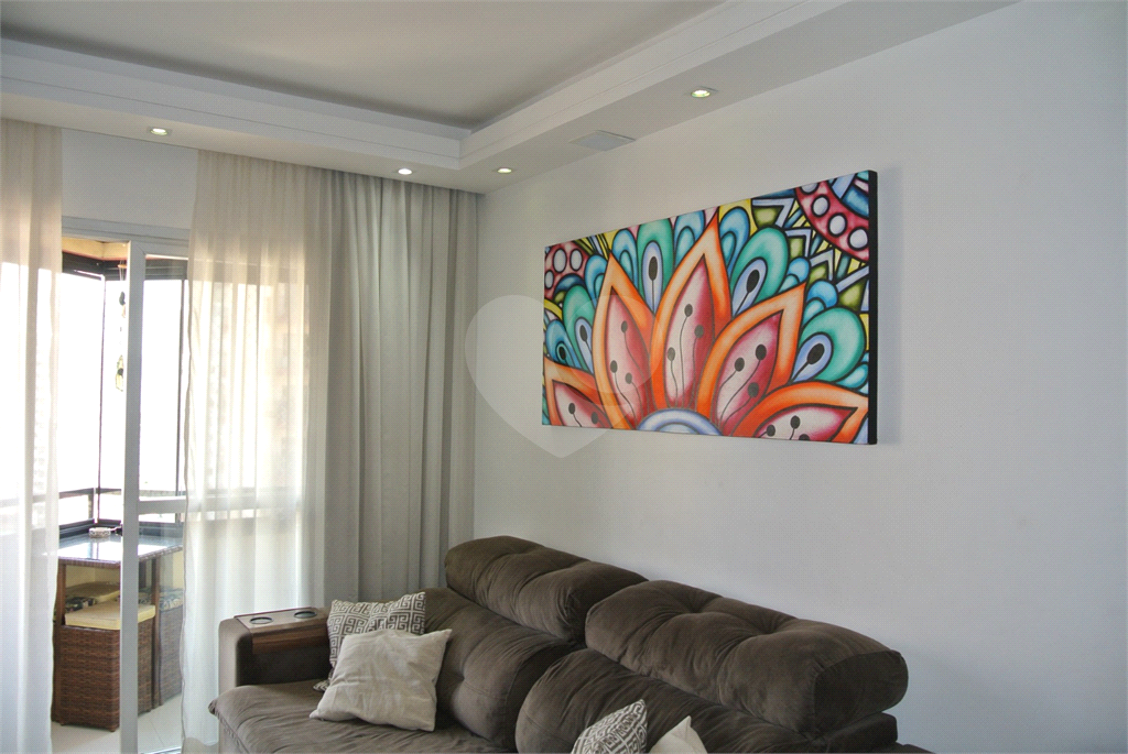 Apartamento com 3 quartos sendo 1 suíte - 2 vagas fixas - Bairro Santa Teresinha.