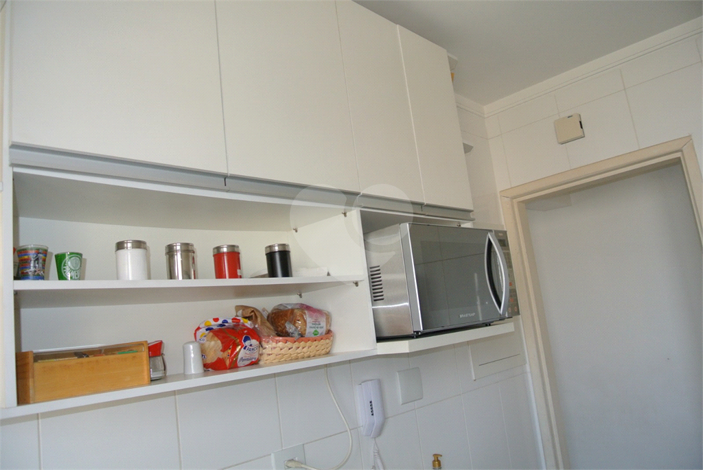 Apartamento com 3 quartos sendo 1 suíte - 2 vagas fixas - Bairro Santa Teresinha.