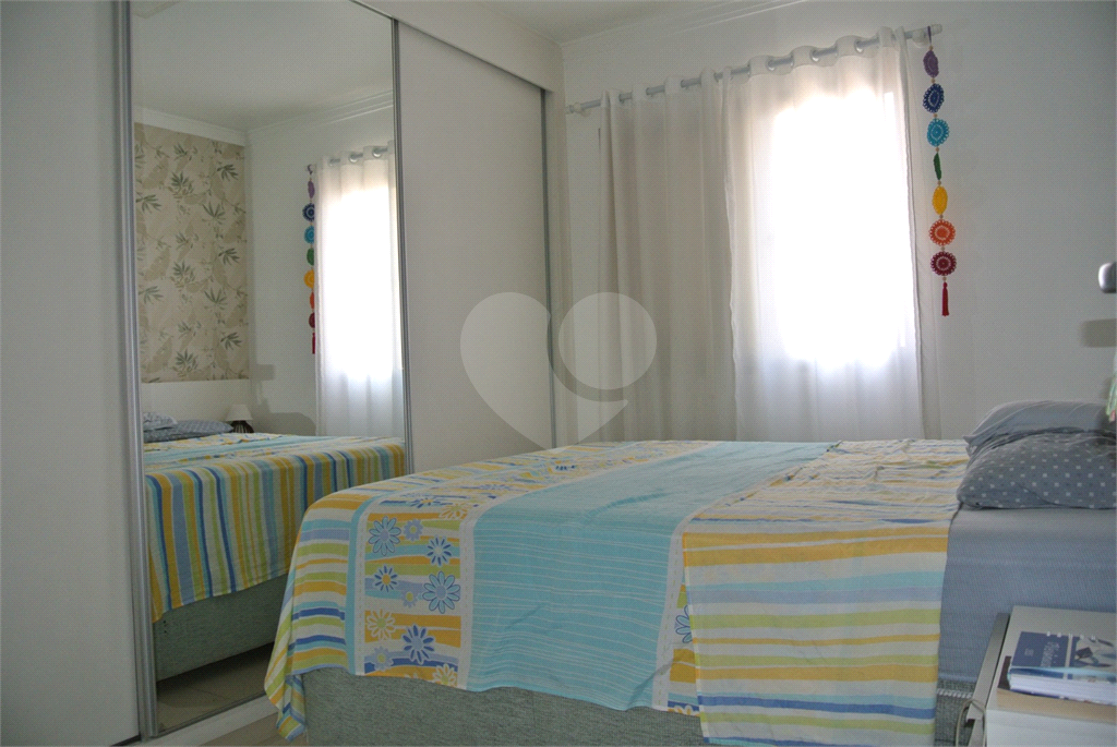 Apartamento com 3 quartos sendo 1 suíte - 2 vagas fixas - Bairro Santa Teresinha.