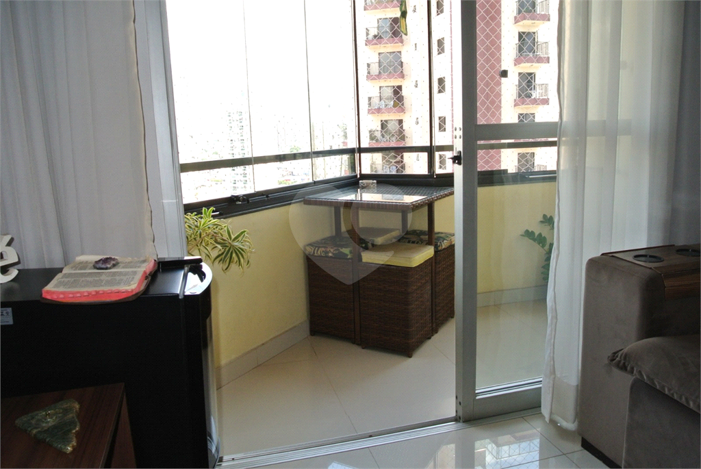 Apartamento com 3 quartos sendo 1 suíte - 2 vagas fixas - Bairro Santa Teresinha.