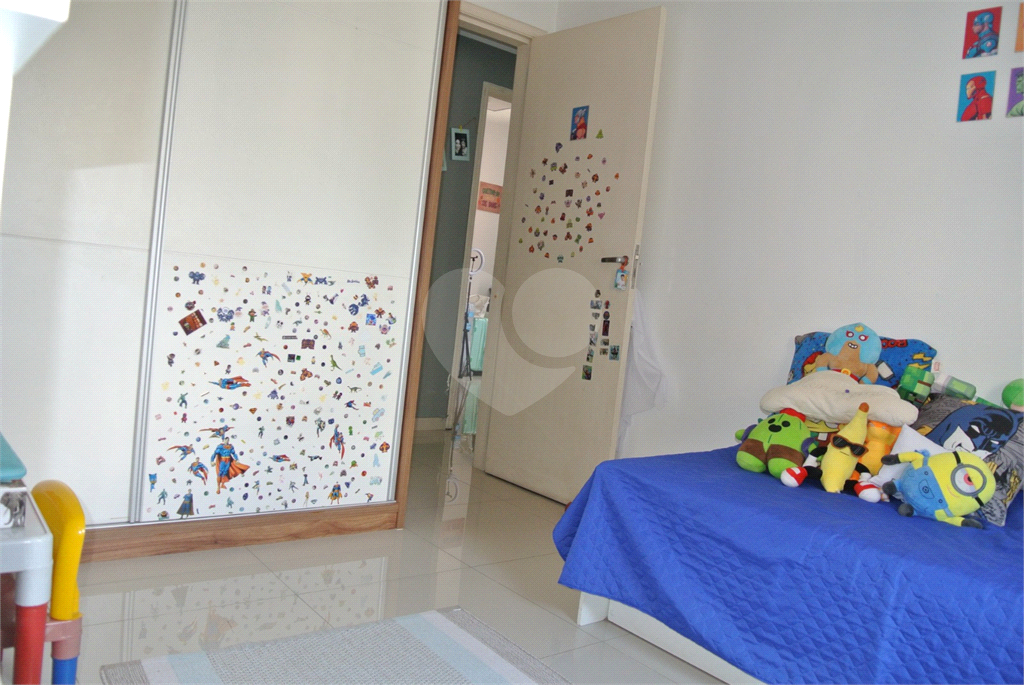 Apartamento com 3 quartos sendo 1 suíte - 2 vagas fixas - Bairro Santa Teresinha.
