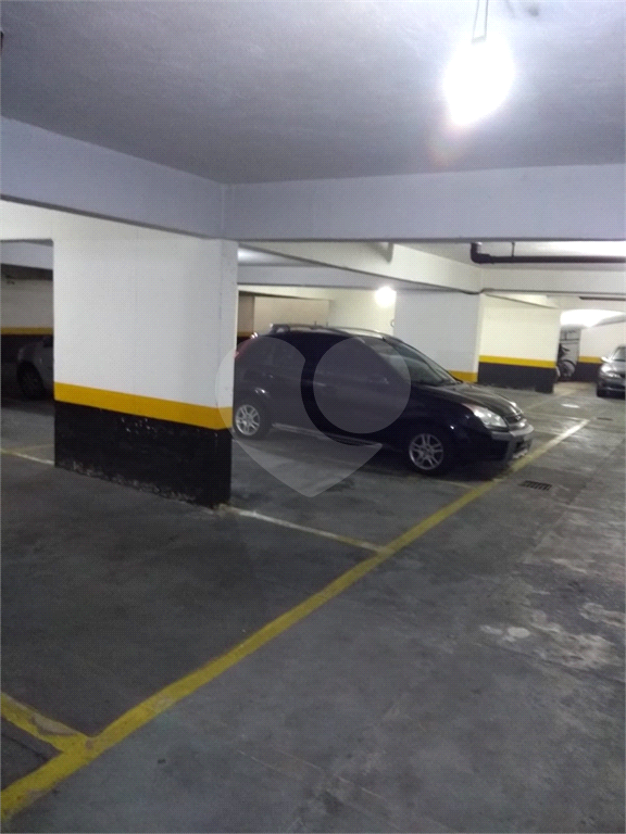 APARTAMENTO em BARRA FUNDA