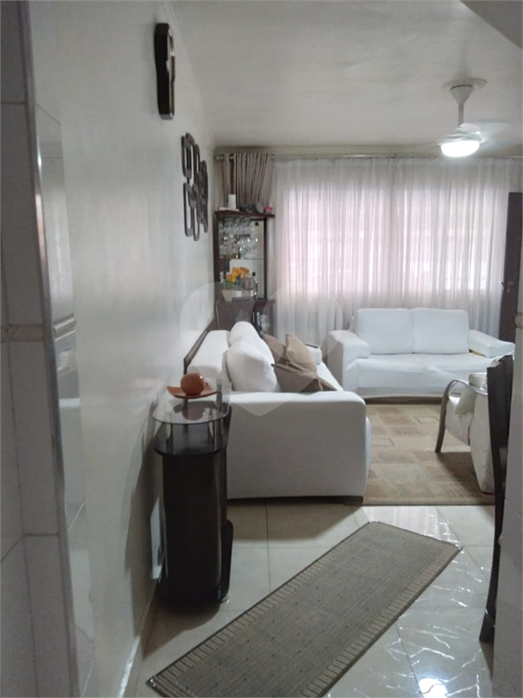 Sobrado com churrasqueira no Pq Edu Chaves