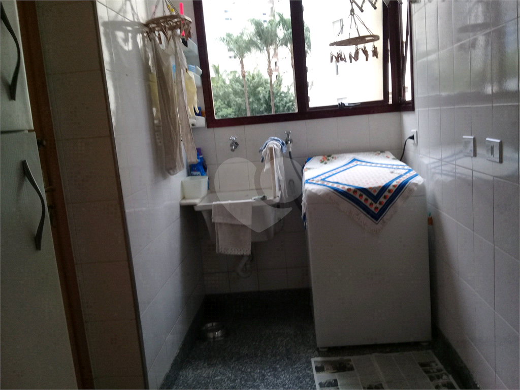 Apartamento à venda com 3 quartos, 130m² - Foto 13