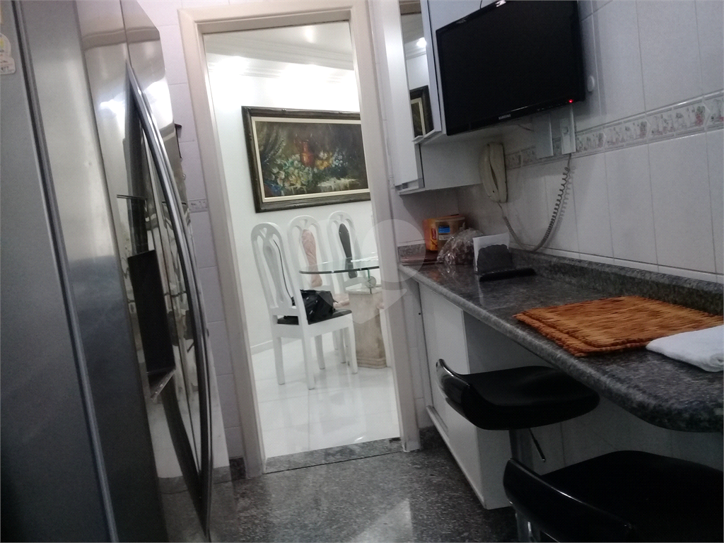 Apartamento à venda com 3 quartos, 130m² - Foto 12