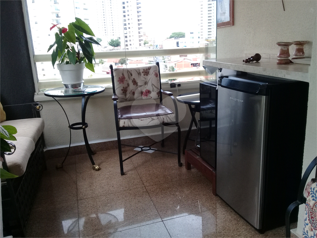 Apartamento à venda com 3 quartos, 130m² - Foto 2