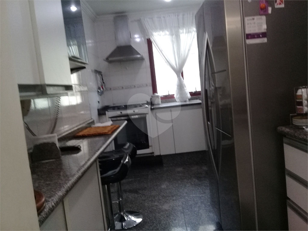 Apartamento à venda com 3 quartos, 130m² - Foto 10