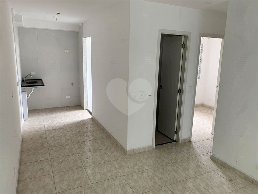 Apartamento à venda com 2 quartos, 40m² - Foto 7