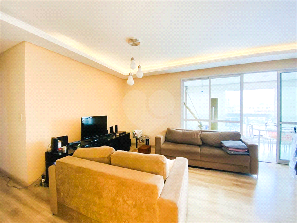 APARTAMENTO em SANTANA