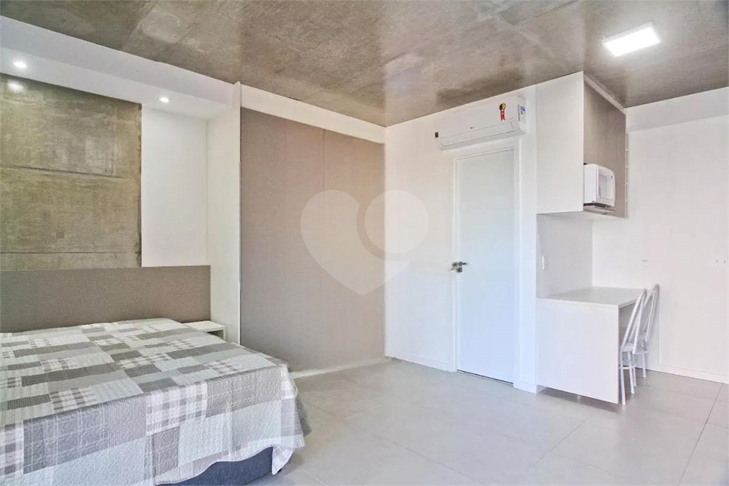 APARTAMENTO em SANTANA
