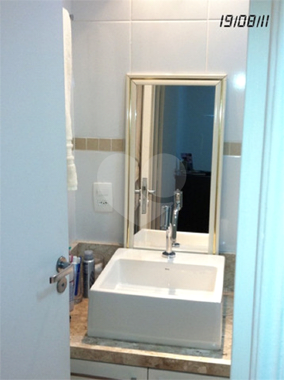 APARTAMENTO em PARQUE NOVO MUNDO