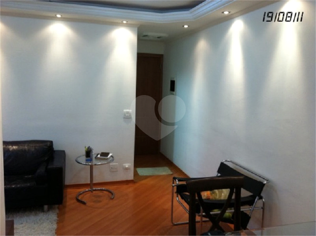 APARTAMENTO em PARQUE NOVO MUNDO