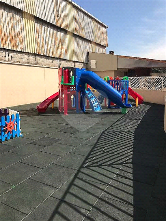 APARTAMENTO em PARQUE NOVO MUNDO