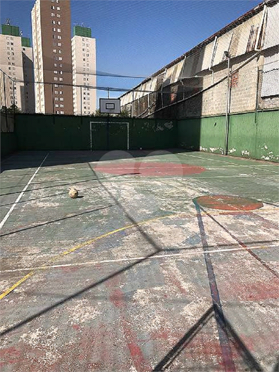 APARTAMENTO em PARQUE NOVO MUNDO