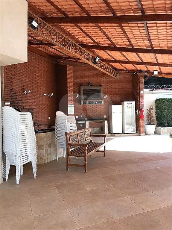 APARTAMENTO em PARQUE NOVO MUNDO