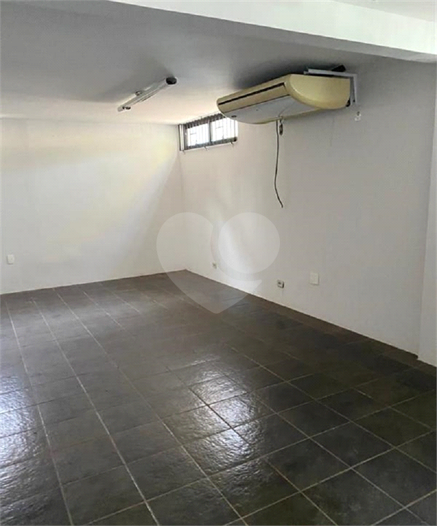 Sobrado de 300m2 para fins comerciais
