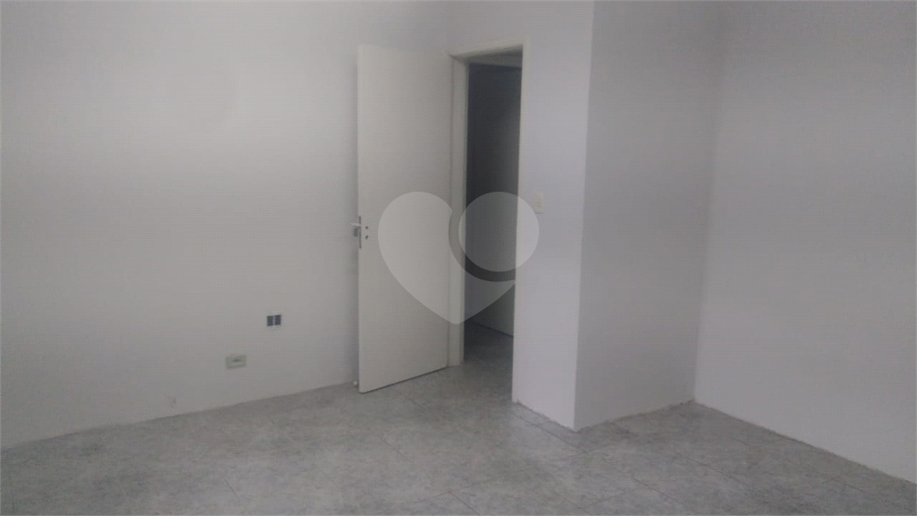 Sobrado de 300m2 para fins comerciais