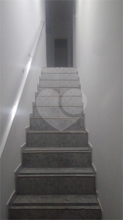 Sobrado de 300m2 para fins comerciais
