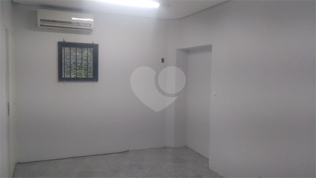 Sobrado de 300m2 para fins comerciais