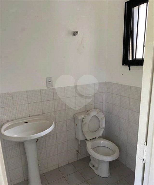 Sobrado de 300m2 para fins comerciais