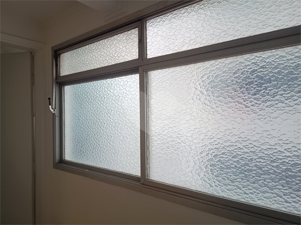 APARTAMENTO em VILA MADALENA