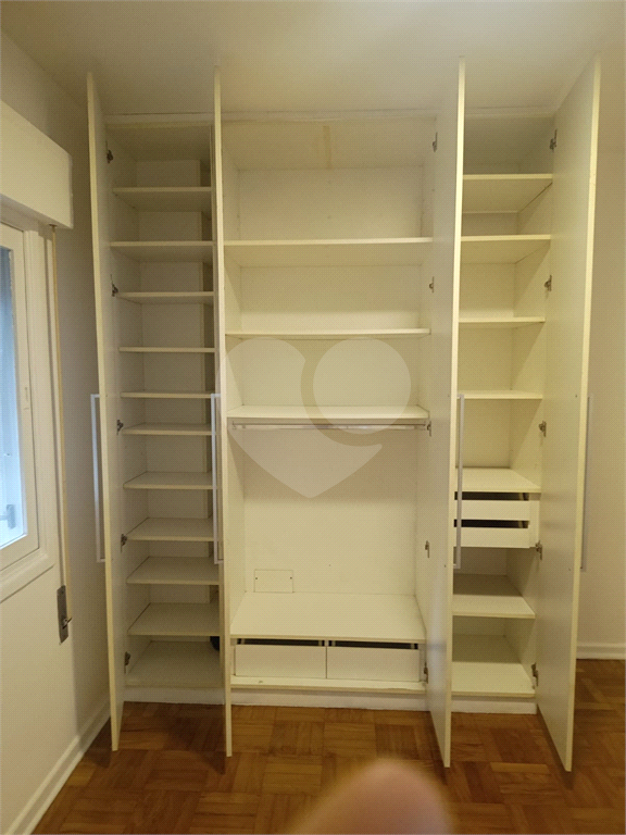 APARTAMENTO em VILA MADALENA