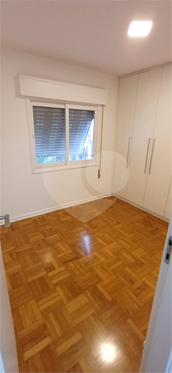 APARTAMENTO em VILA MADALENA