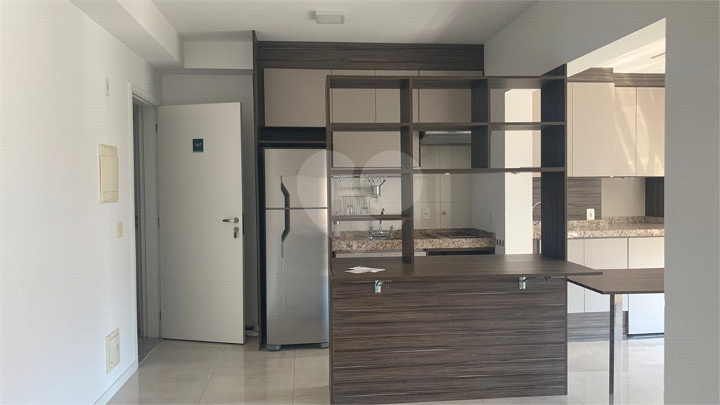 APARTAMENTO em SANTANA