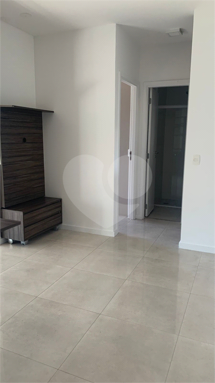 APARTAMENTO em SANTANA
