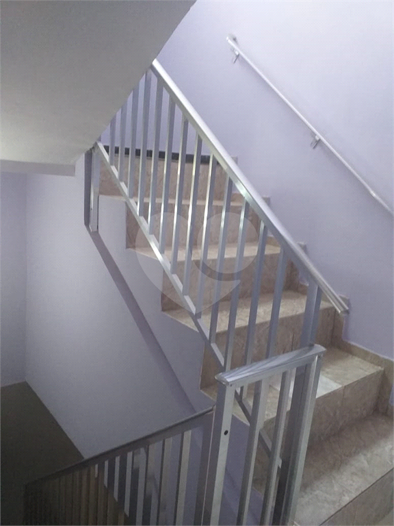Ótimo terreno de 5 x 25 com 4 casas para renda!