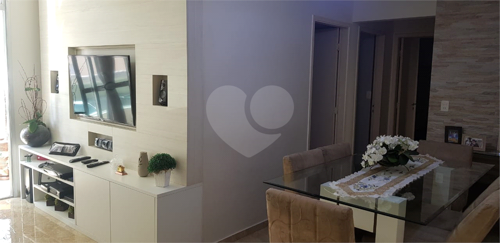 Apartamento à venda com 3 quartos, 74m² - Foto 11