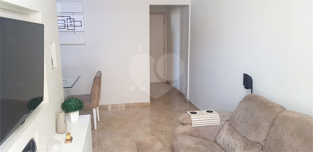 Apartamento à venda com 3 quartos, 74m² - Foto 9