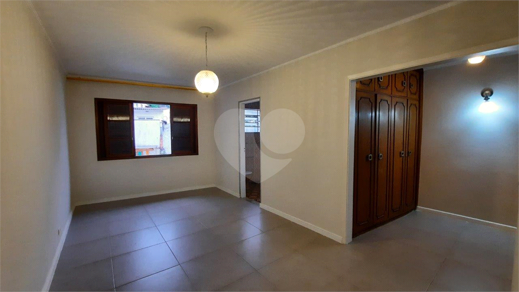 Excelente casa térrea para locação no Tremembé.