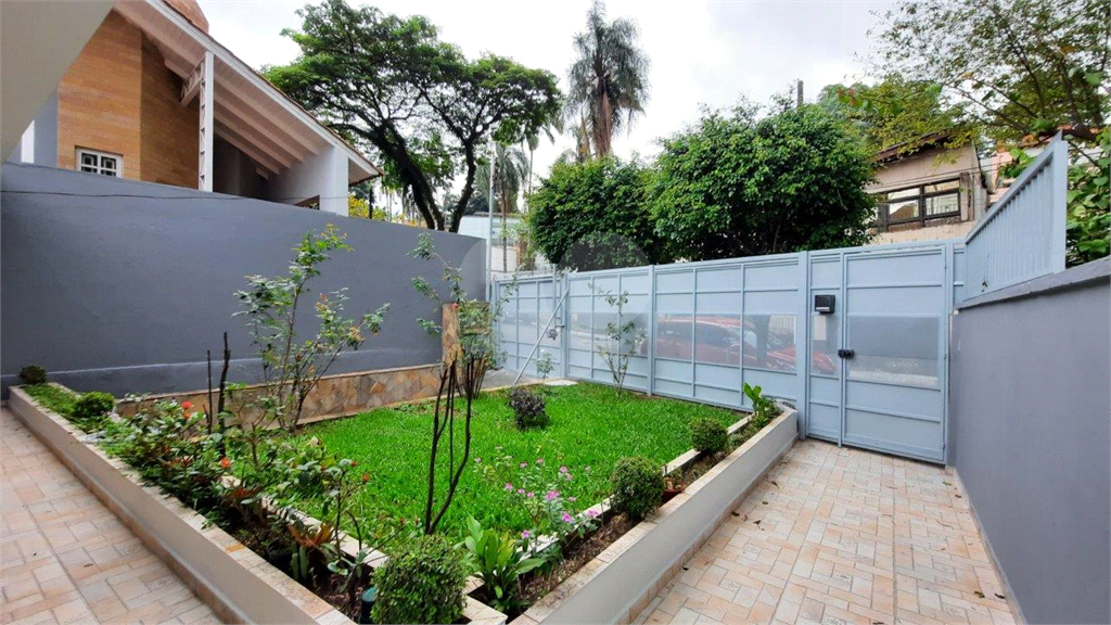 Excelente casa térrea para locação no Tremembé.