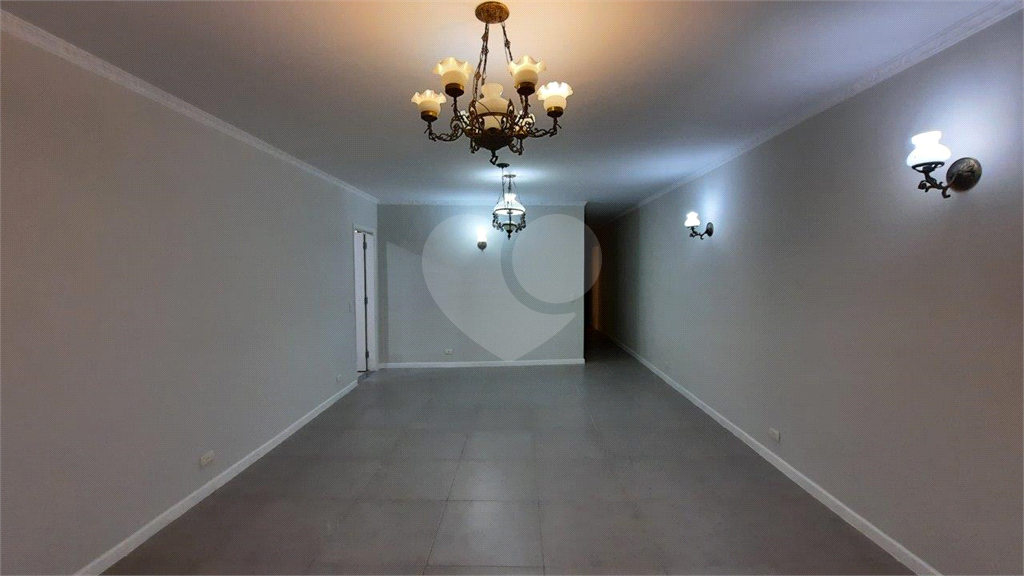 Excelente casa térrea para locação no Tremembé.