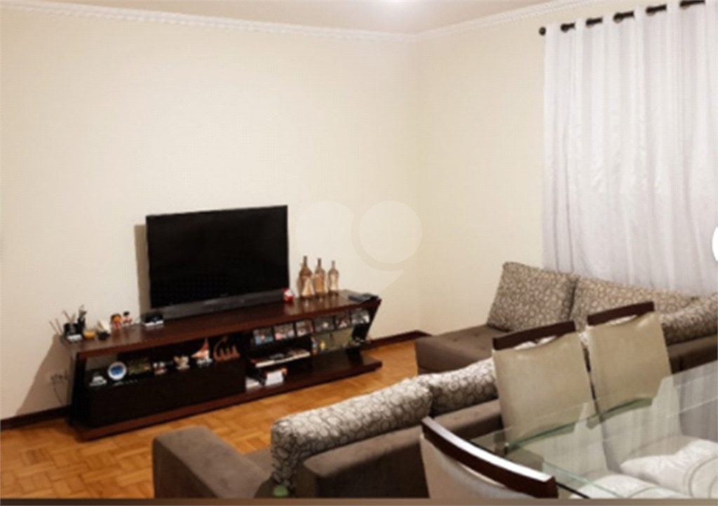 APARTAMENTO em SANTANA