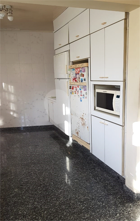 Sobrado à venda com 4 quartos, 200m² - Foto 31