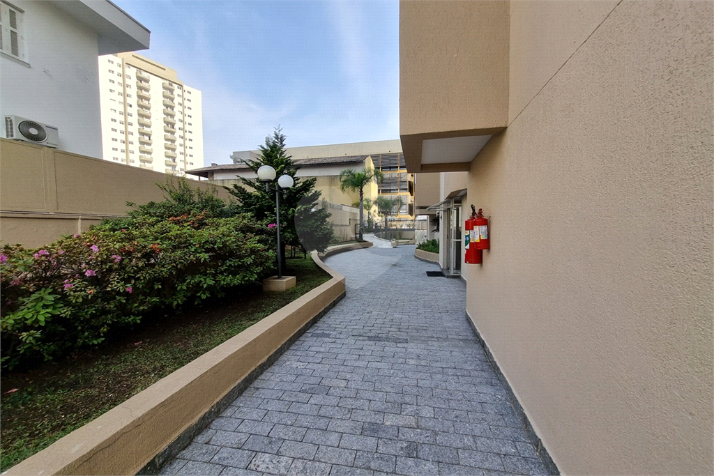 APARTAMENTO em SANTANA