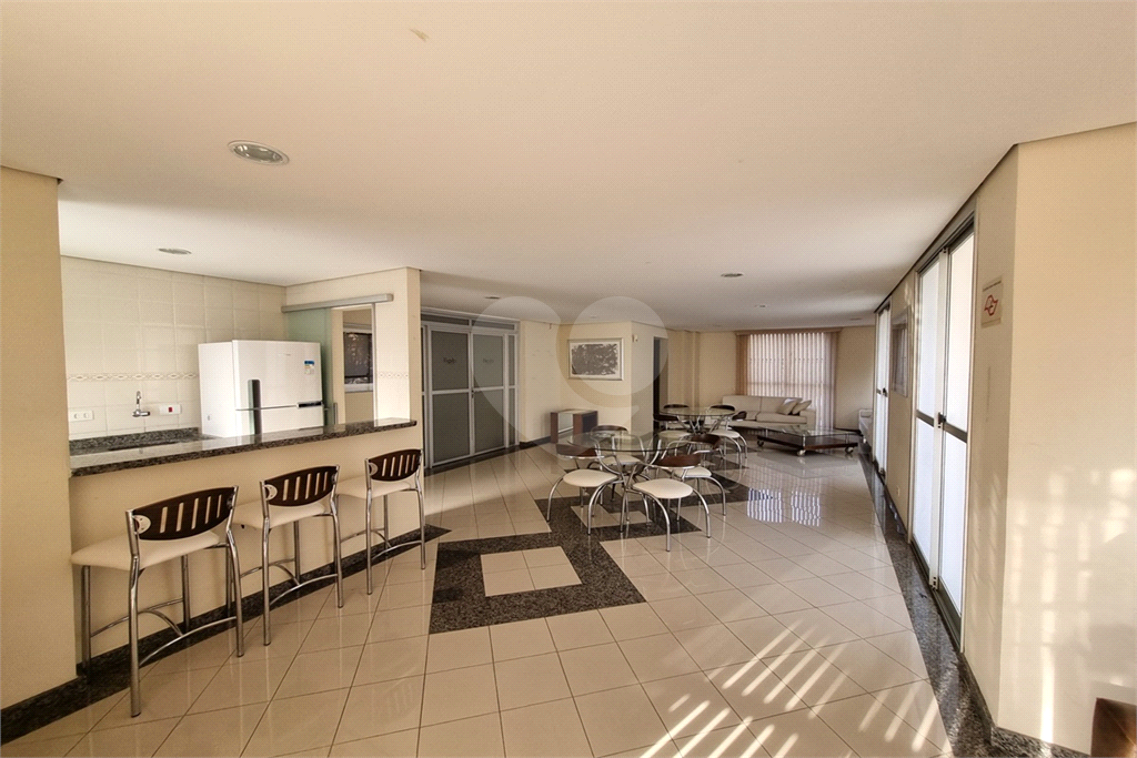 APARTAMENTO em SANTANA