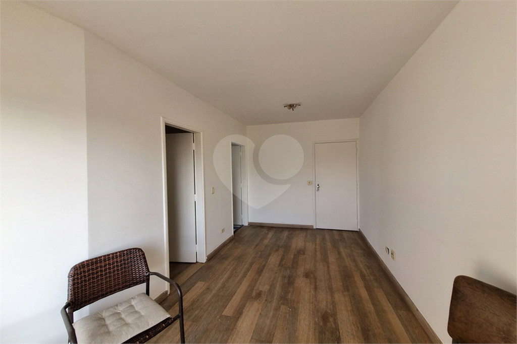 APARTAMENTO em SANTANA