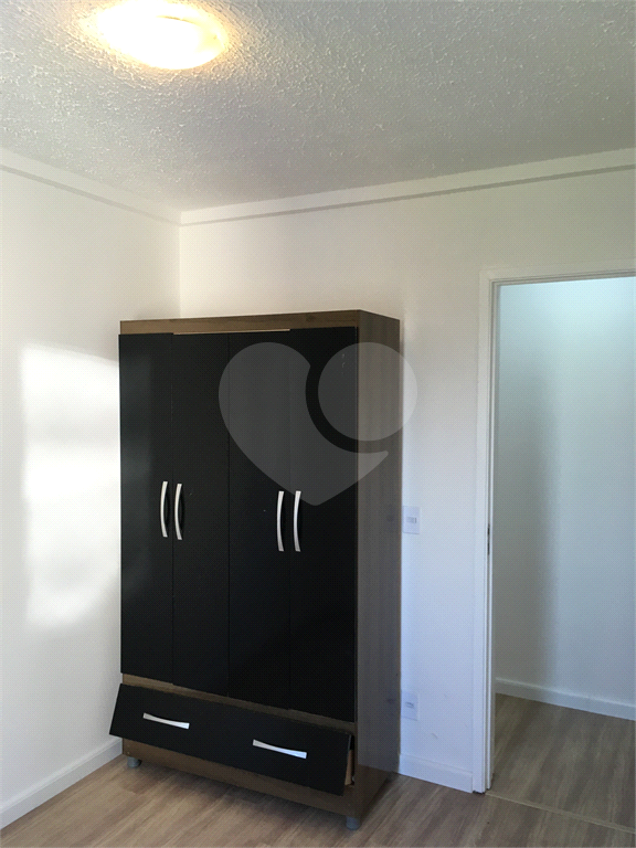 Apartamento de 02 dormitórios à venda na Granja Vianna