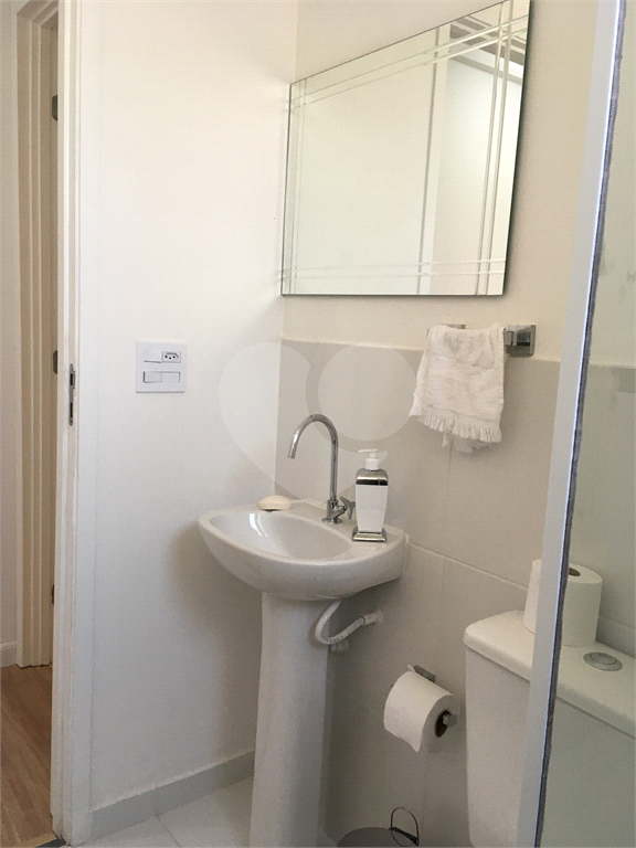 Apartamento de 02 dormitórios à venda na Granja Vianna